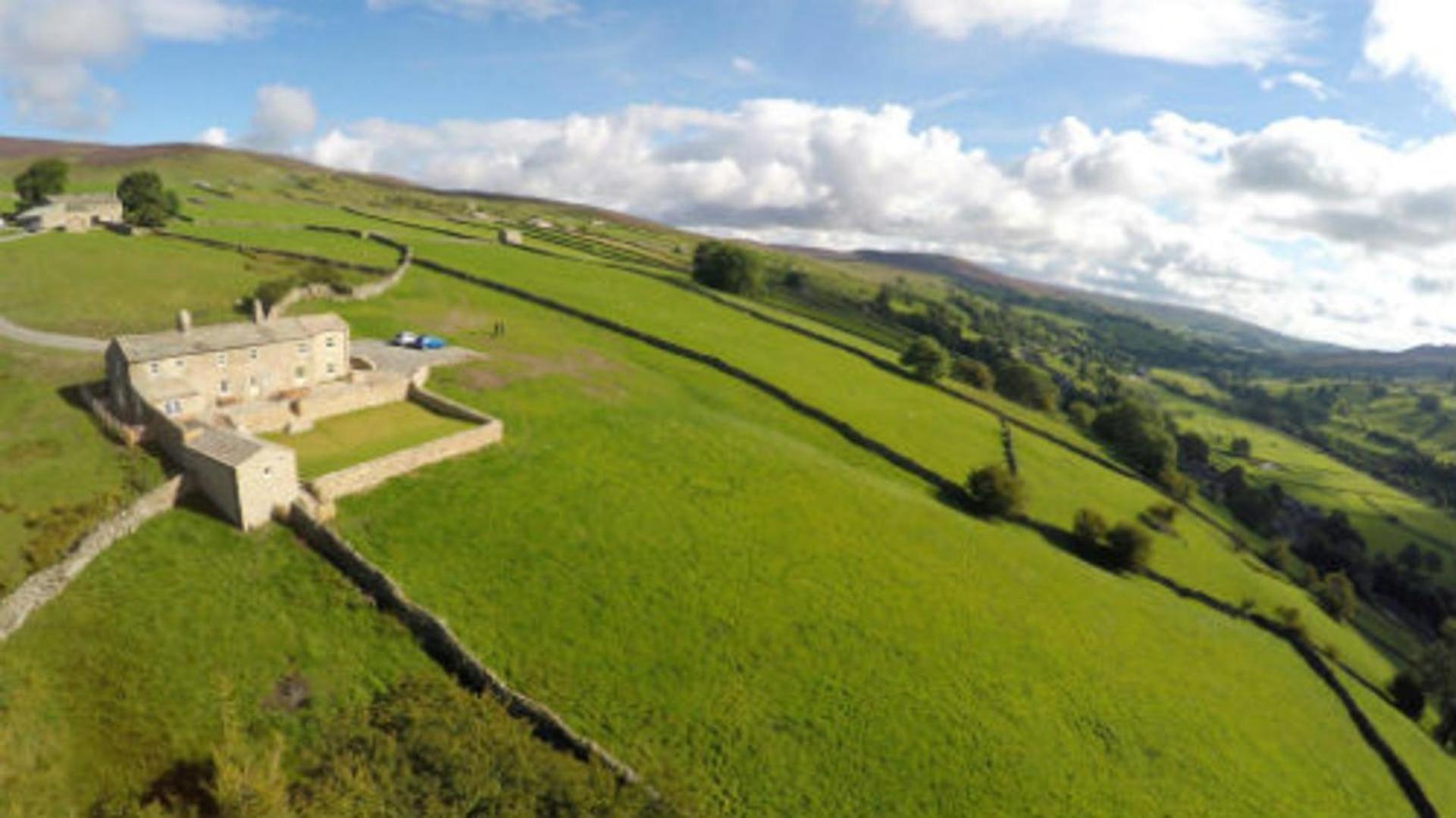 StunningViews-Privacy-Hiking-Sleeps8-WiFi