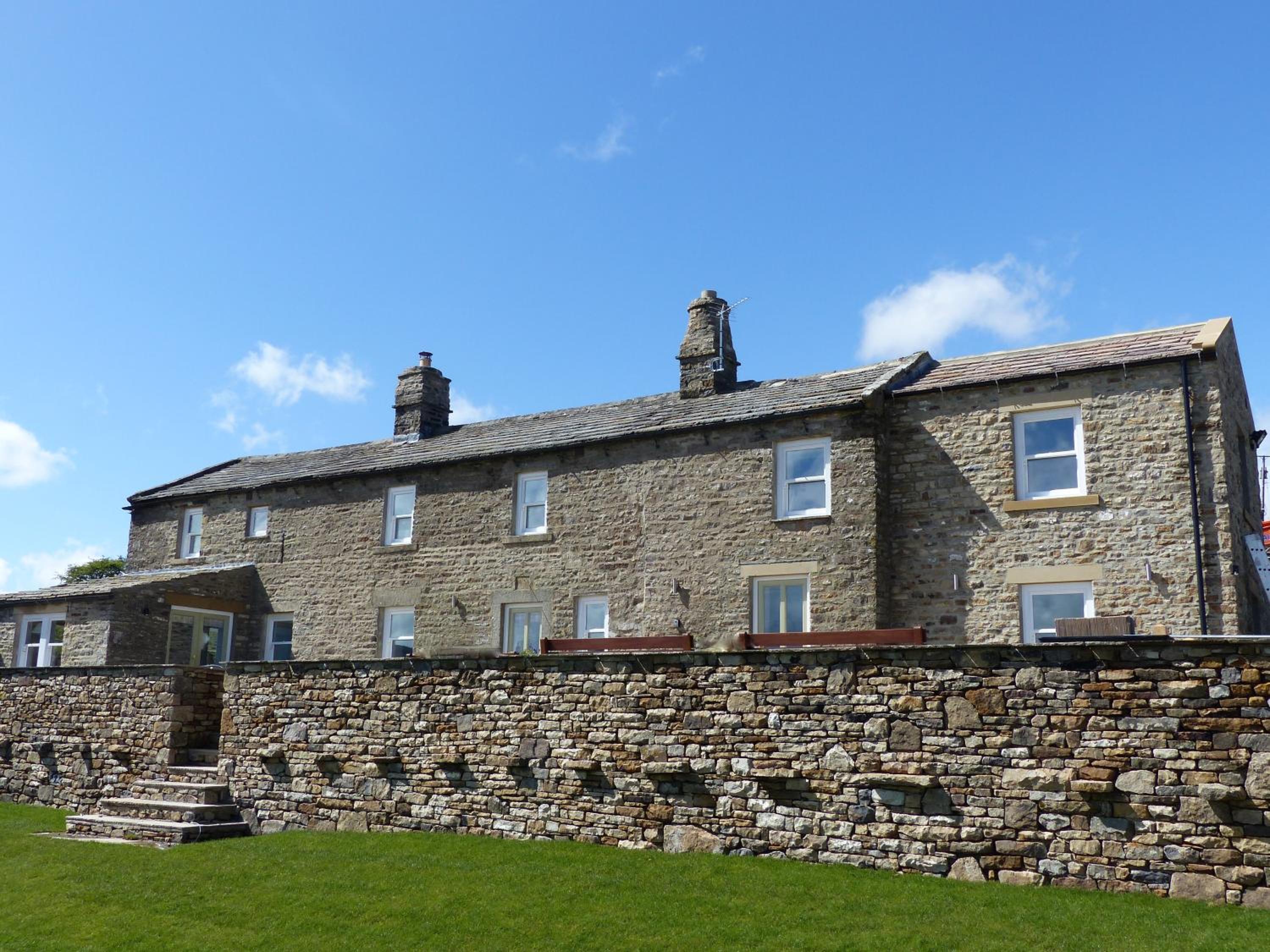 StunningViews-Privacy-Hiking-Sleeps8-WiFi