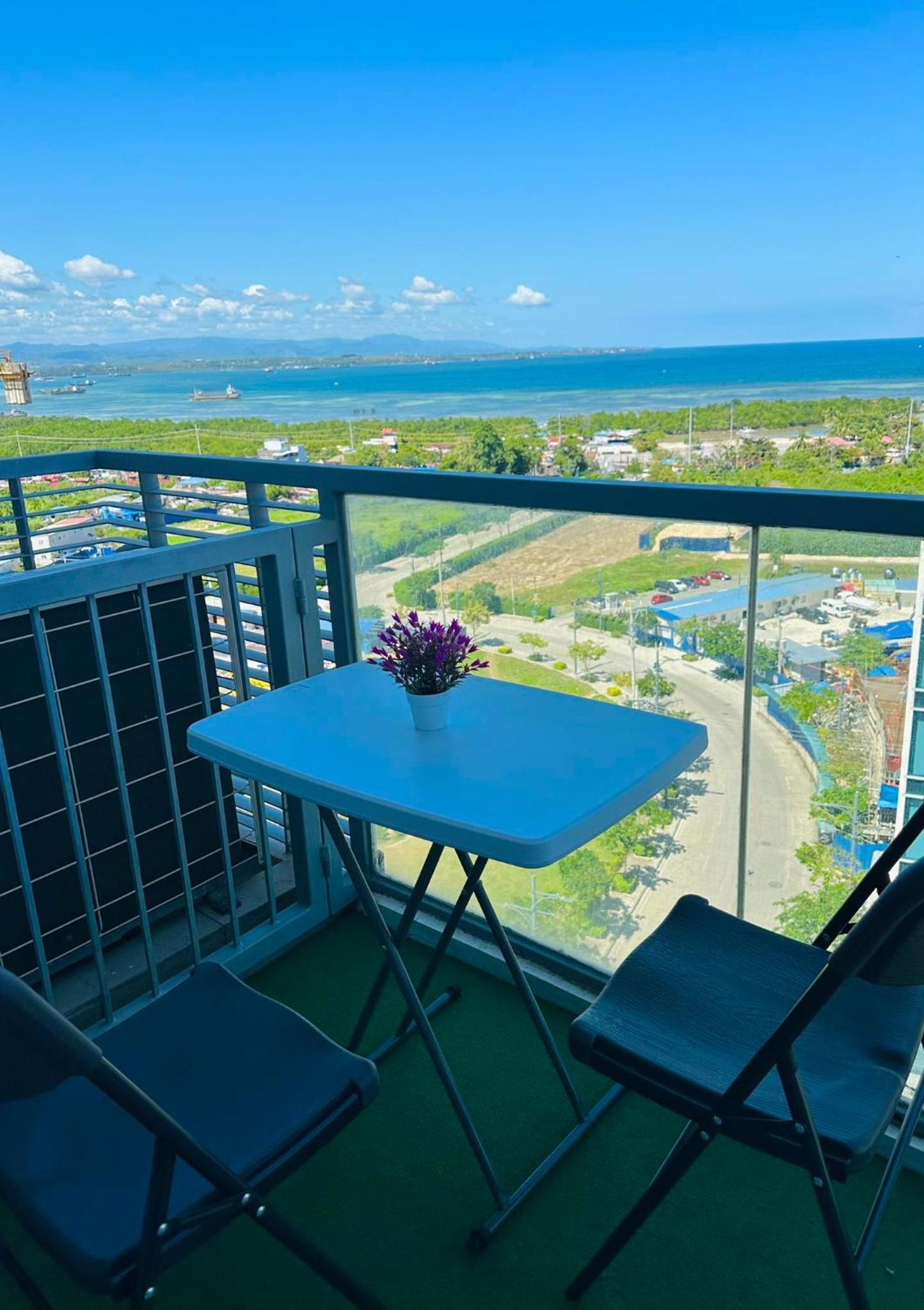 The Mactan Newtown, 1-BR Seaview Condo view 2