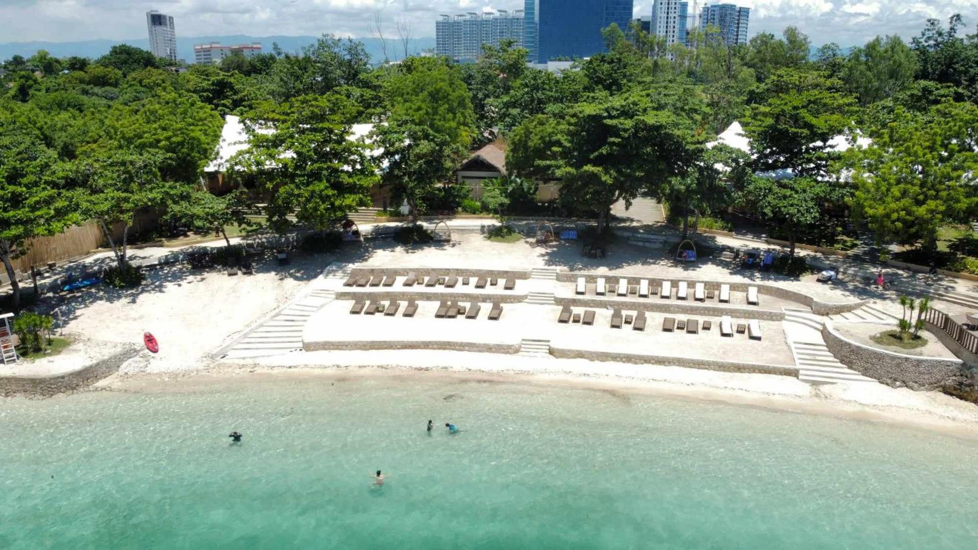 The Mactan Newtown, 1-BR Seaview Condo view 3