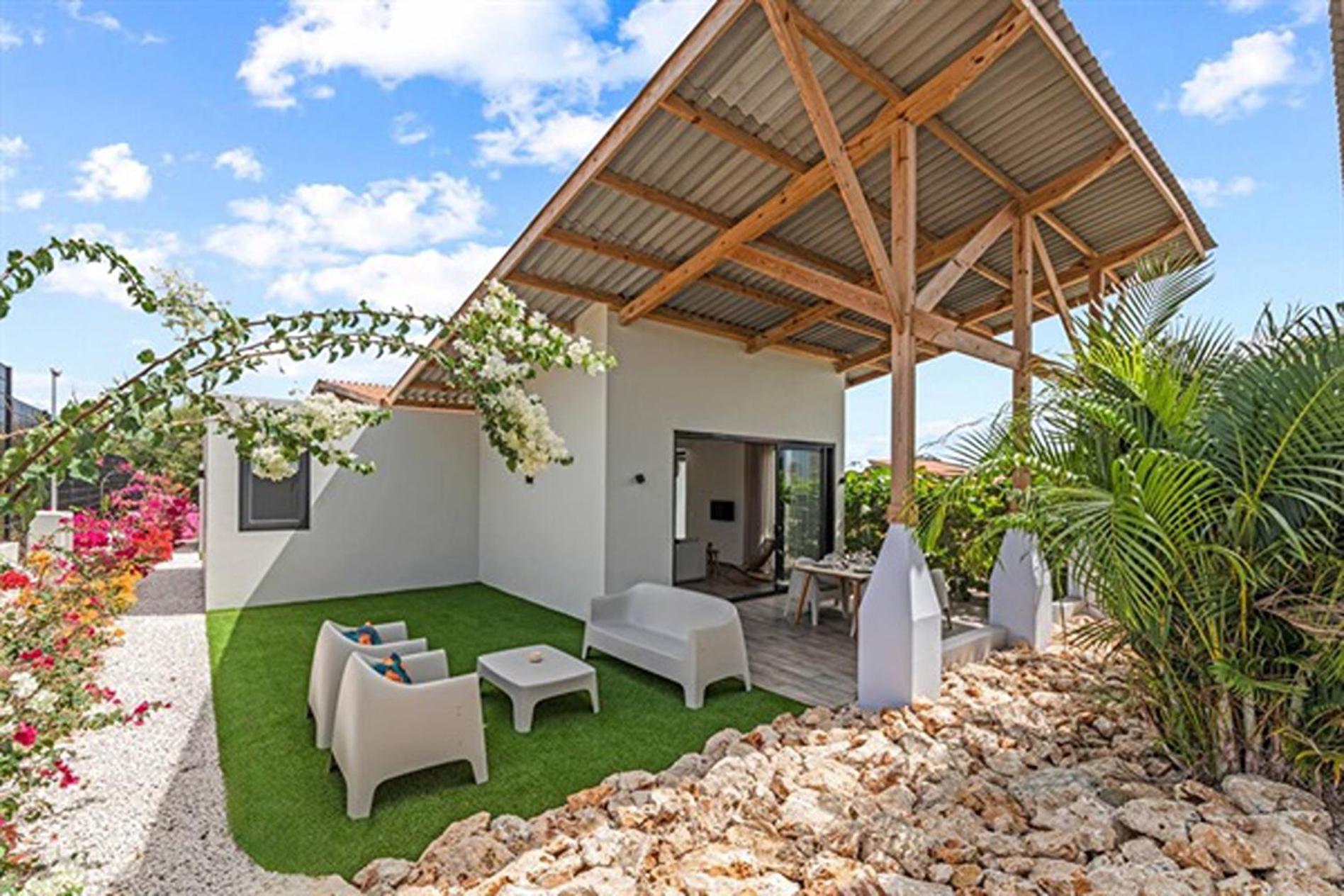 Malvales Resort # APP 1