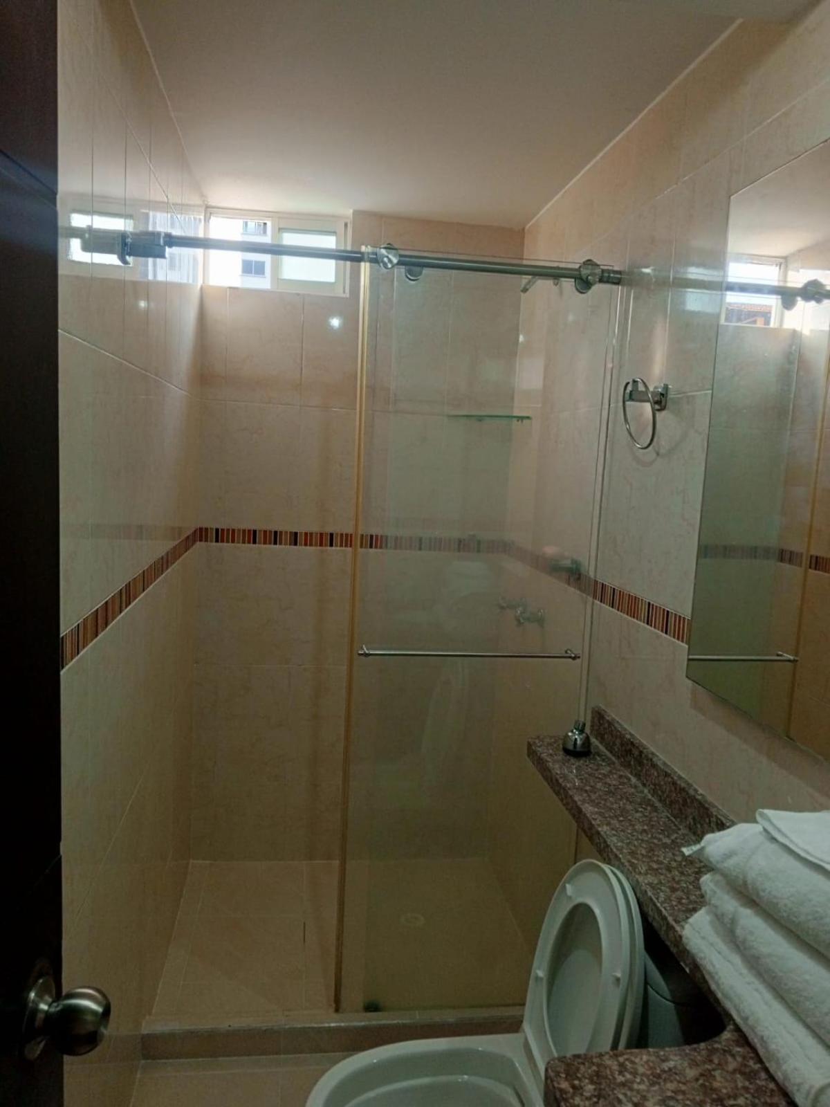Provenza Housse-Alquiler de habitaciones en apto compartido