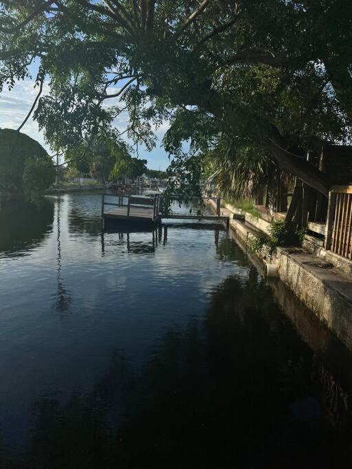 Waterfront home with direct Gulf access, El Logrado