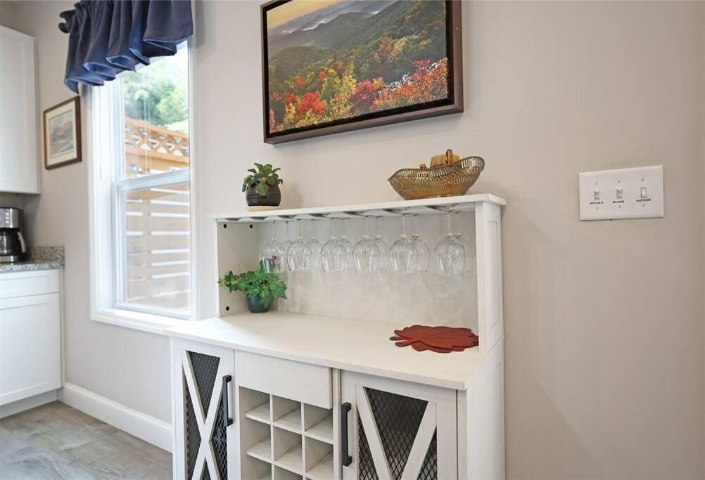 Bungalow Dream, Water & Electric are back-Fire Pit & fenced