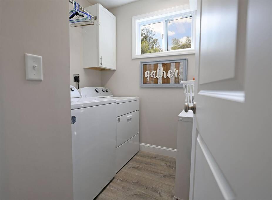 Bungalow Dream, Water & Electric are back-Fire Pit & fenced, photo 47