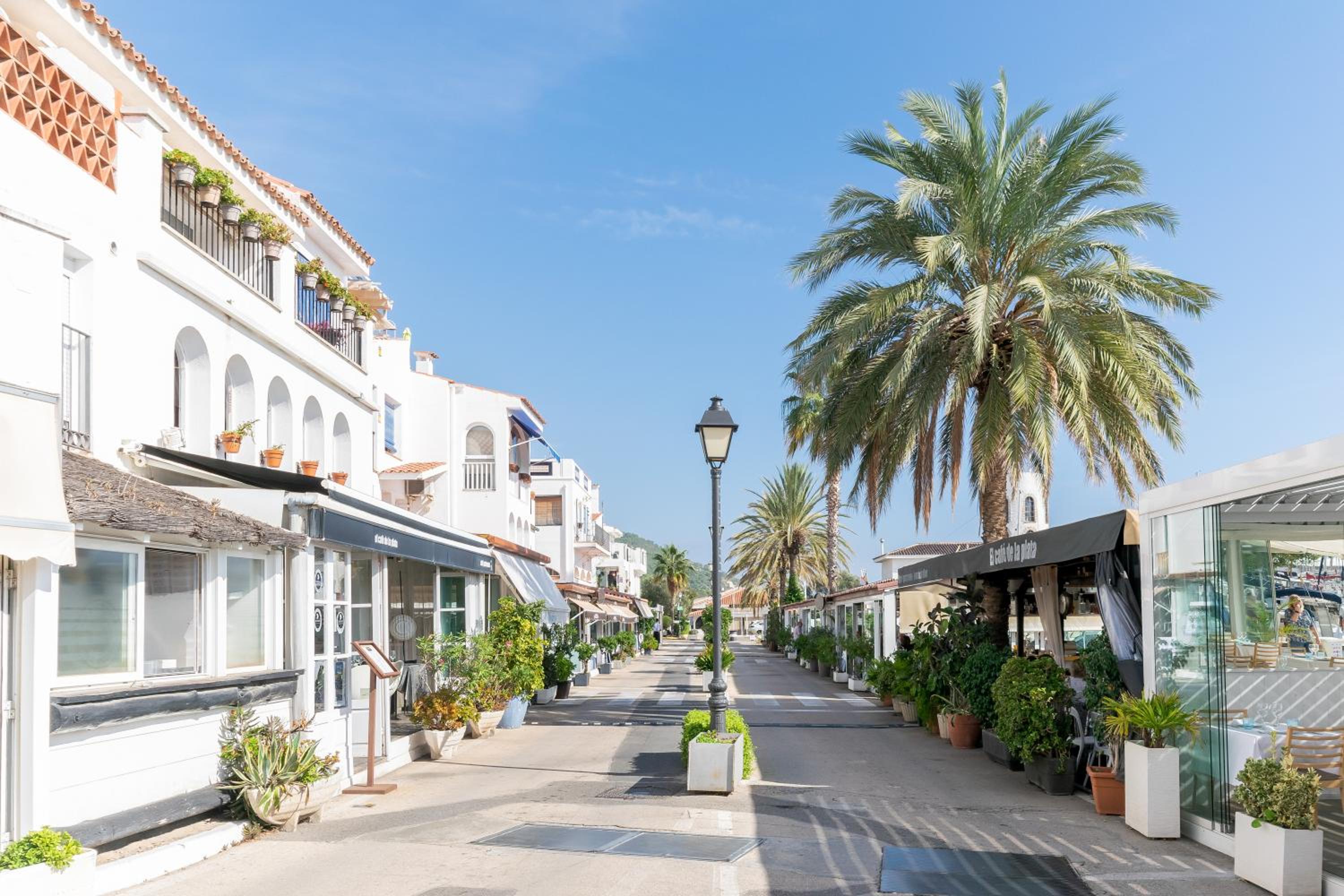 Esencia Mediterránea Precioso en primera linea