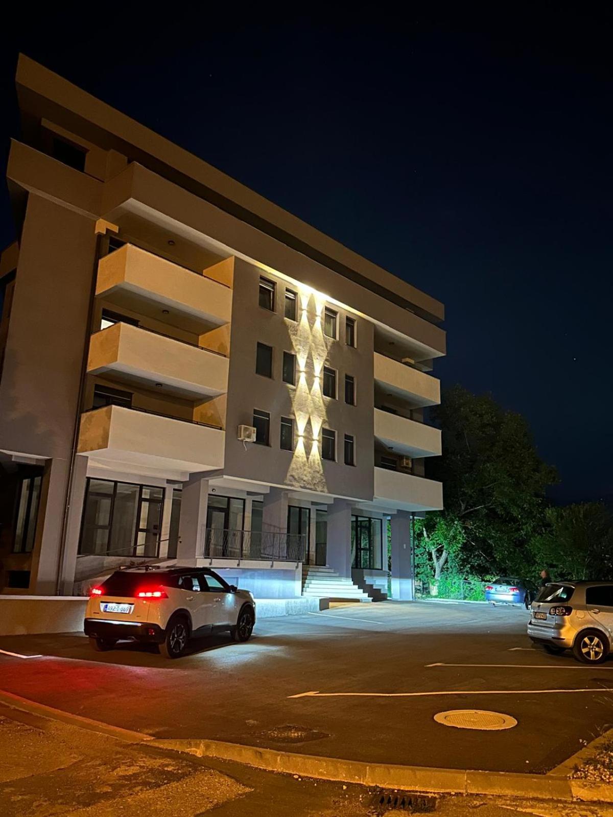 APARTMAN DBR -Dobrinja Sarajevo-FREE GARAGE