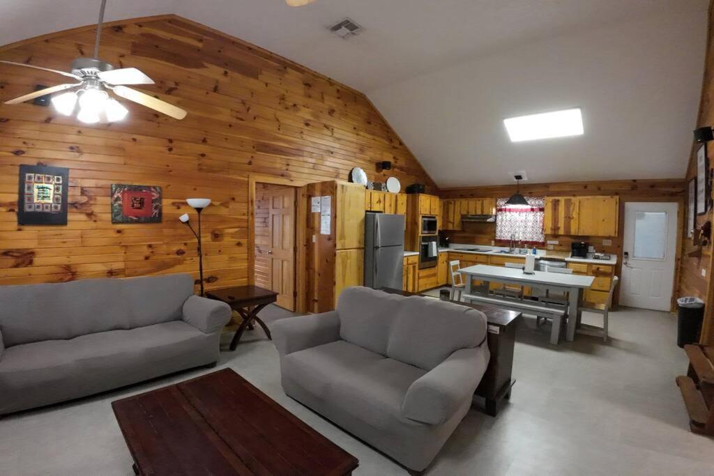 Laurel Canyon - Frio River Haven view 5