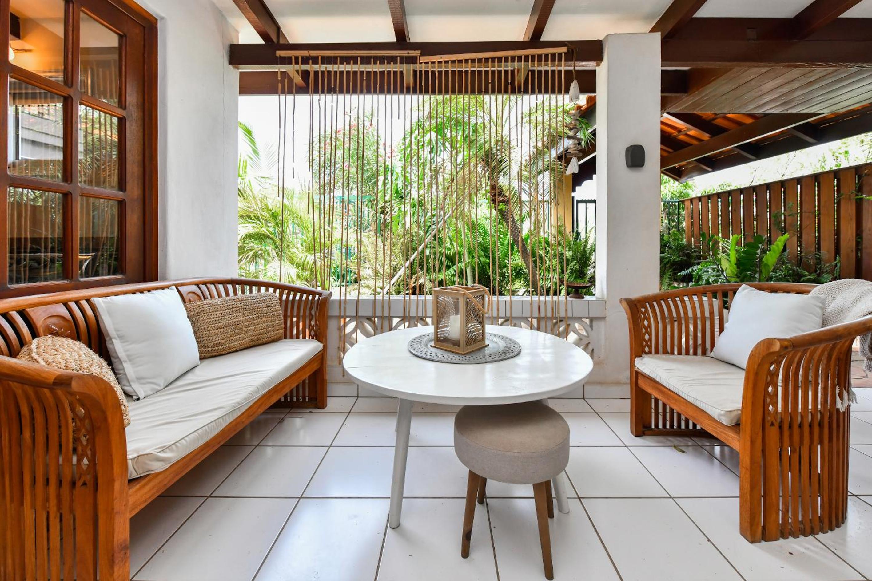 Brisas Studio Apartments