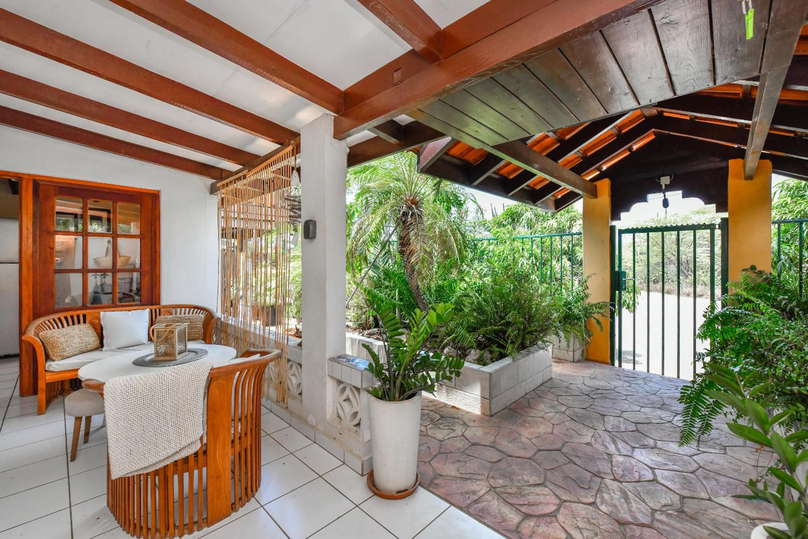 Brisas Studio Apartments