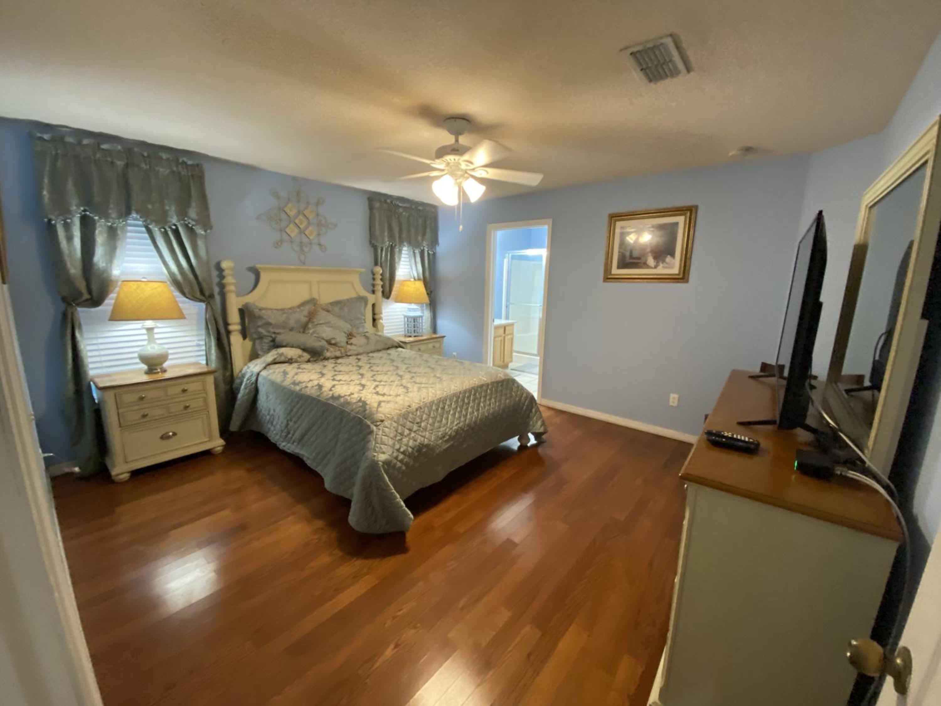 1063 Royal