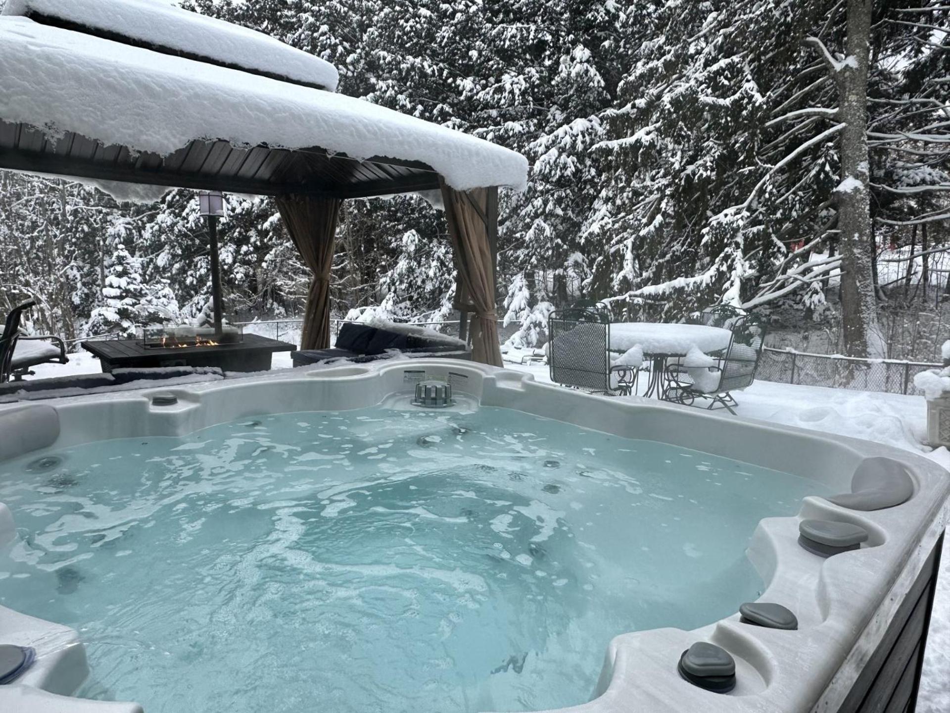 The Jarvis Homestead - Historic Maine Mansion