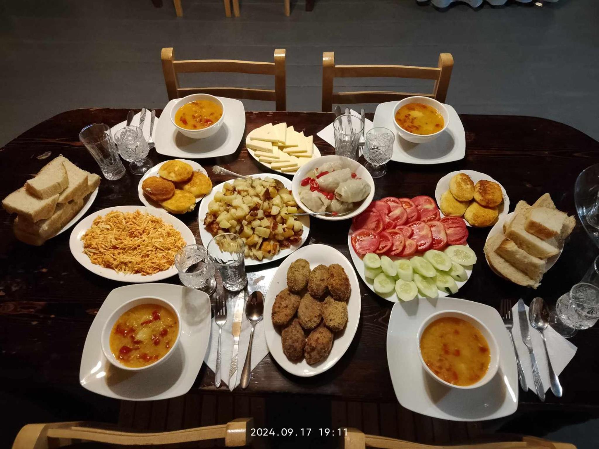 Elos Guesthouse