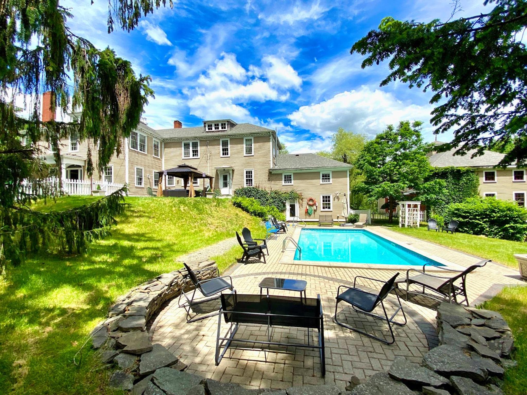 The Jarvis Homestead - Historic Maine Mansion