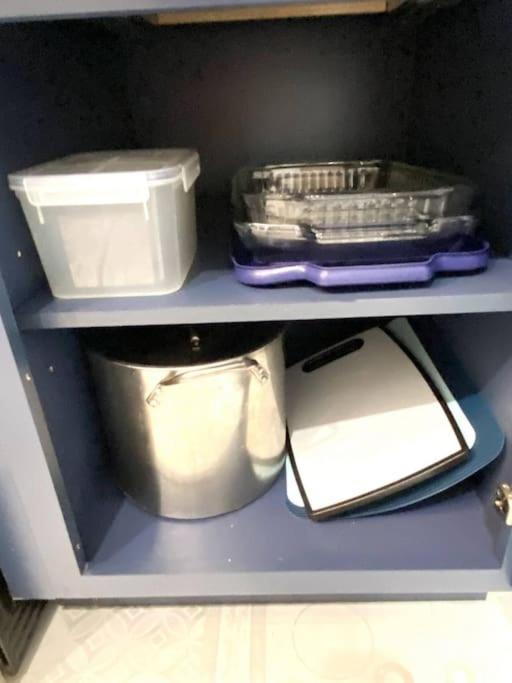 Albany Vacations - Historical Entertainer 3 Bedroom Townhouse AC PNW - Property Image 24