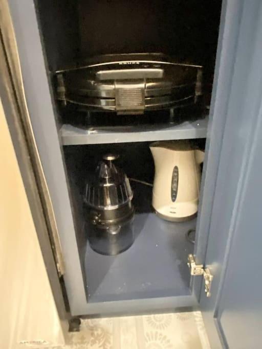 Albany Vacations - Historical Entertainer 3 Bedroom Townhouse AC PNW - Property Image 23