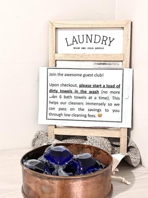 Albany Vacations - Historical Entertainer 3 Bedroom Townhouse AC PNW - Property Image 13