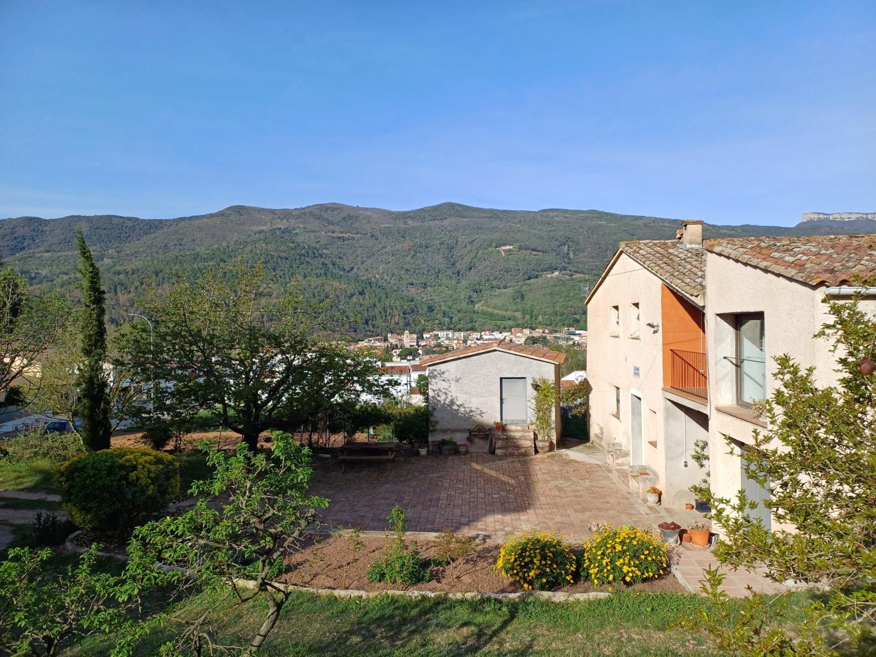 Estudi ideal en una masia view 2