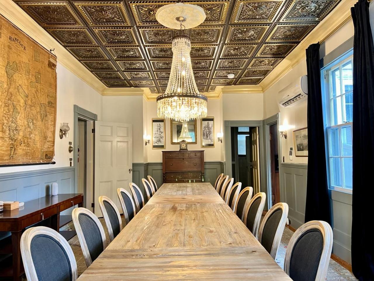 The Jarvis Homestead - Historic Maine Mansion