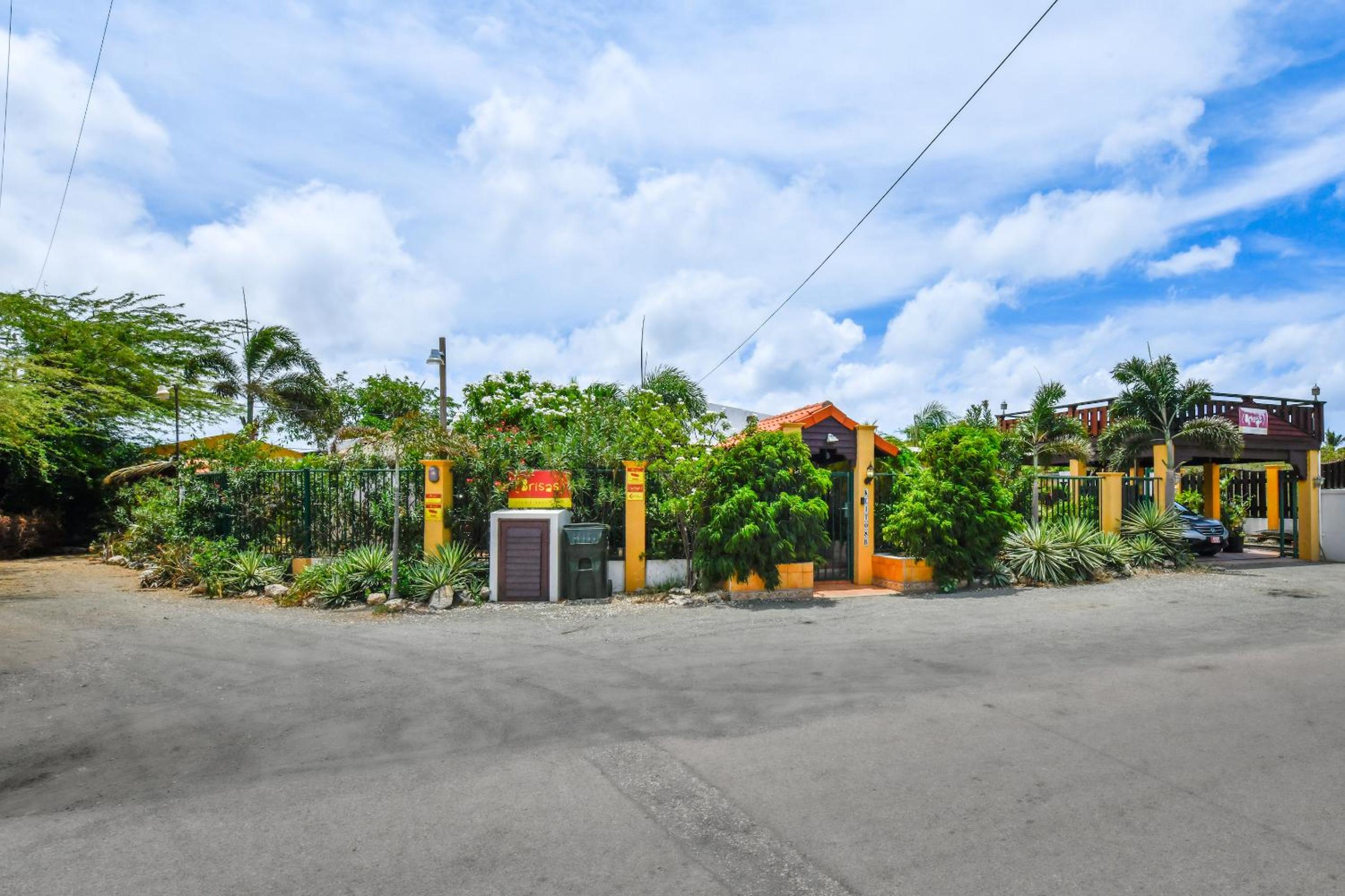 Brisas Studio Apartments