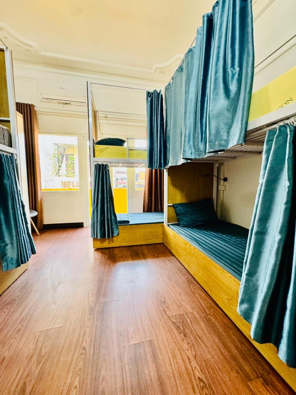 IL Divo Hostel 8 Hàng Đào & Travel & Spa - Hanoi Old Quarter