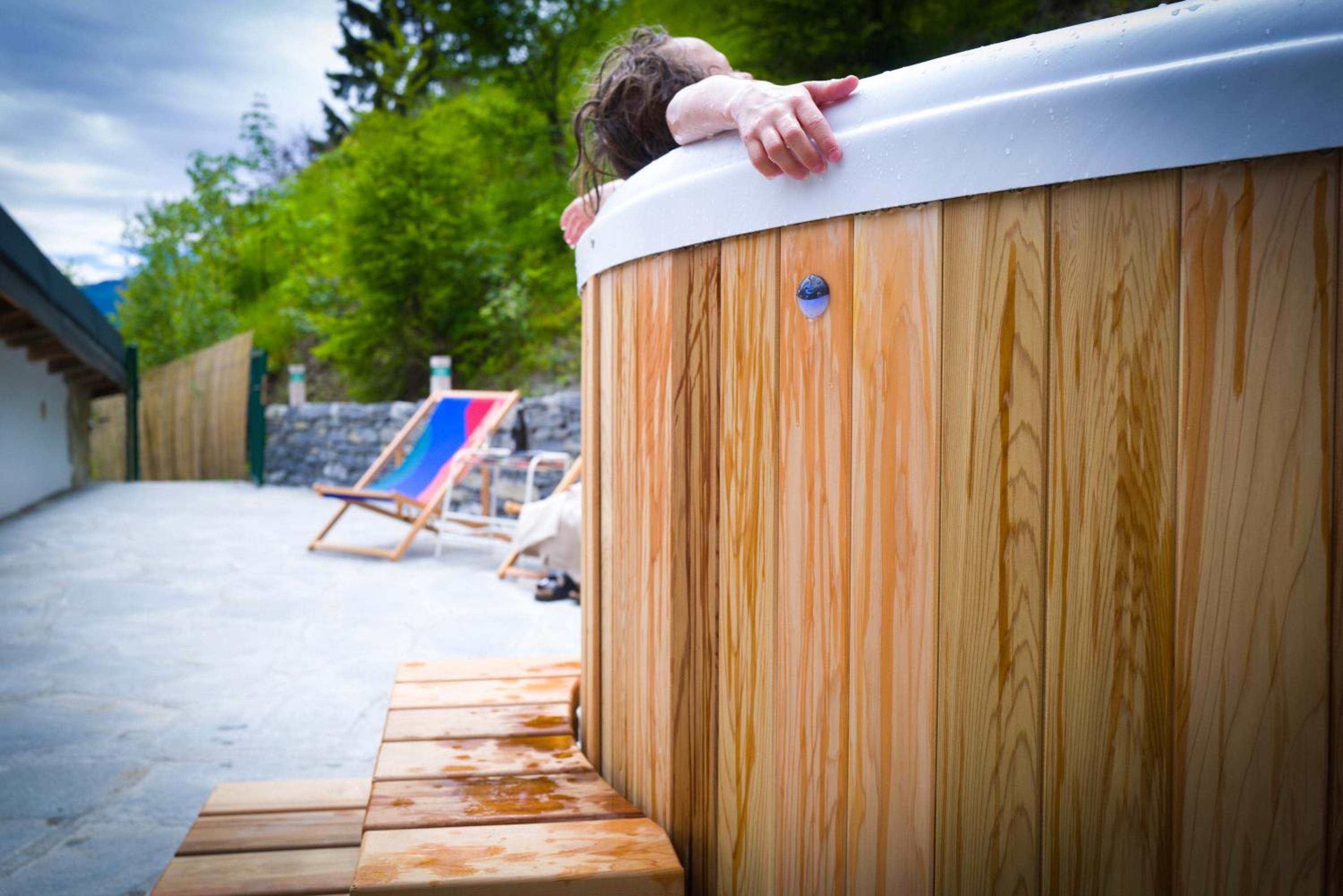Chalet 4 Saisons with jacuzzi - Ovronnaz