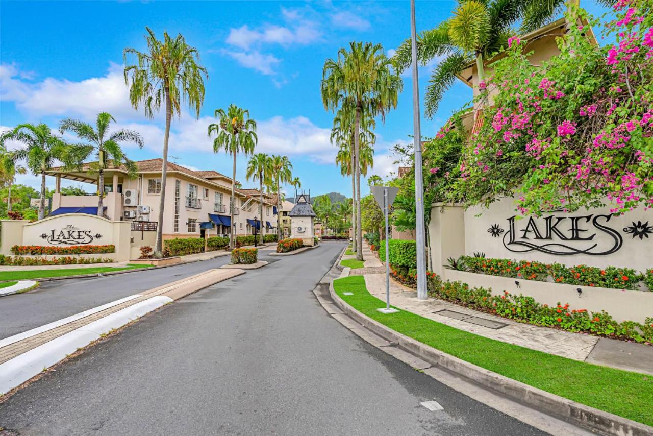 Linaria Lakes - Resort Style living - Image 1