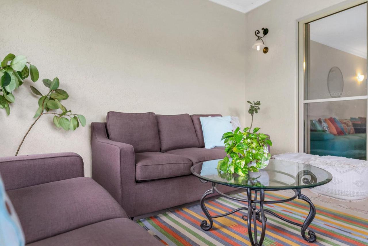 Linaria Lakes - Resort Style living