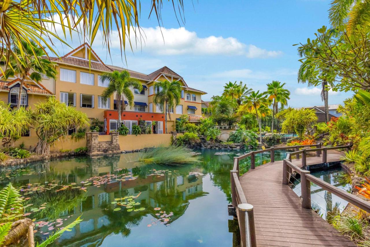Linaria Lakes - Resort Style living