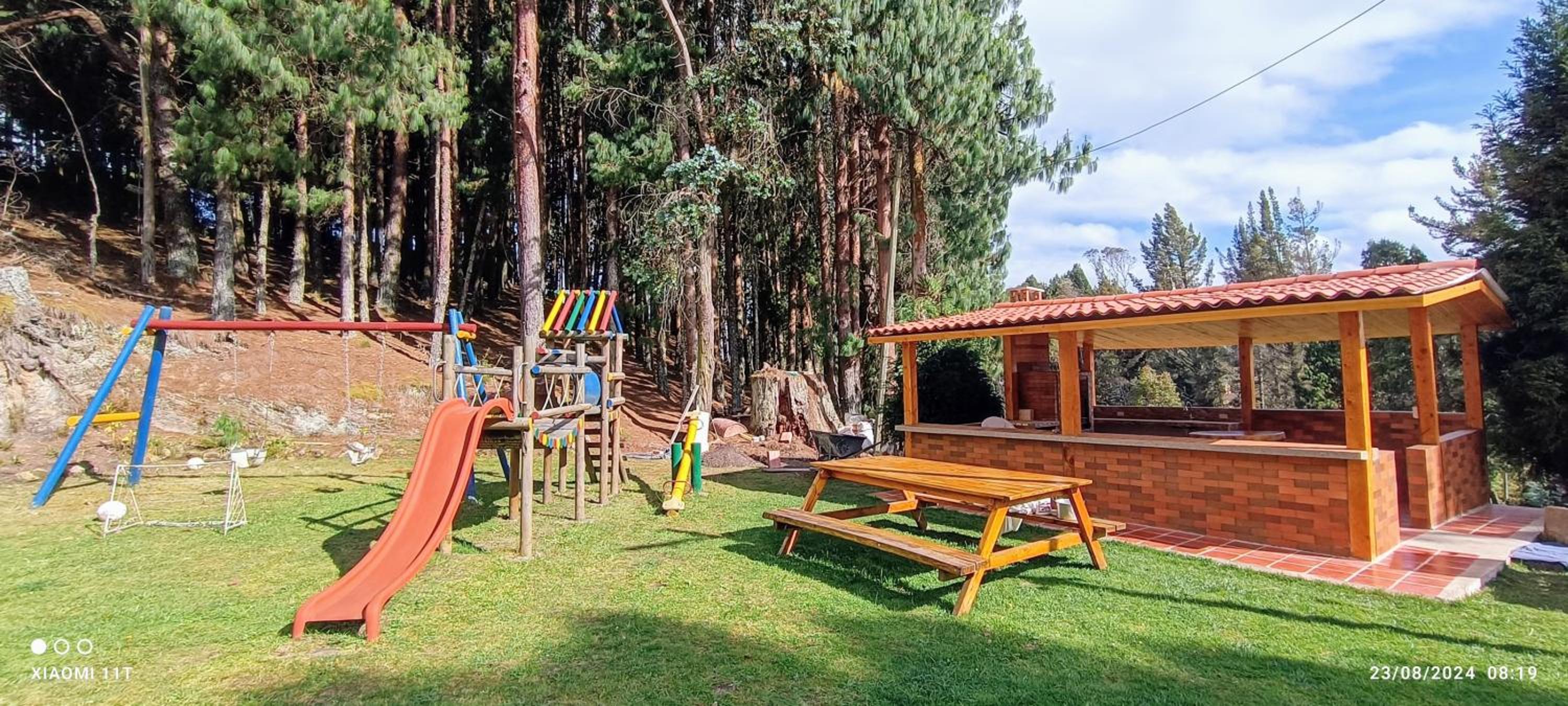 Finca Delfos un paraíso a 15 minutos de Bogotá, única con mirador a la ciudad de Bogotá y también con vista al embalse de San Rafael y la Calera