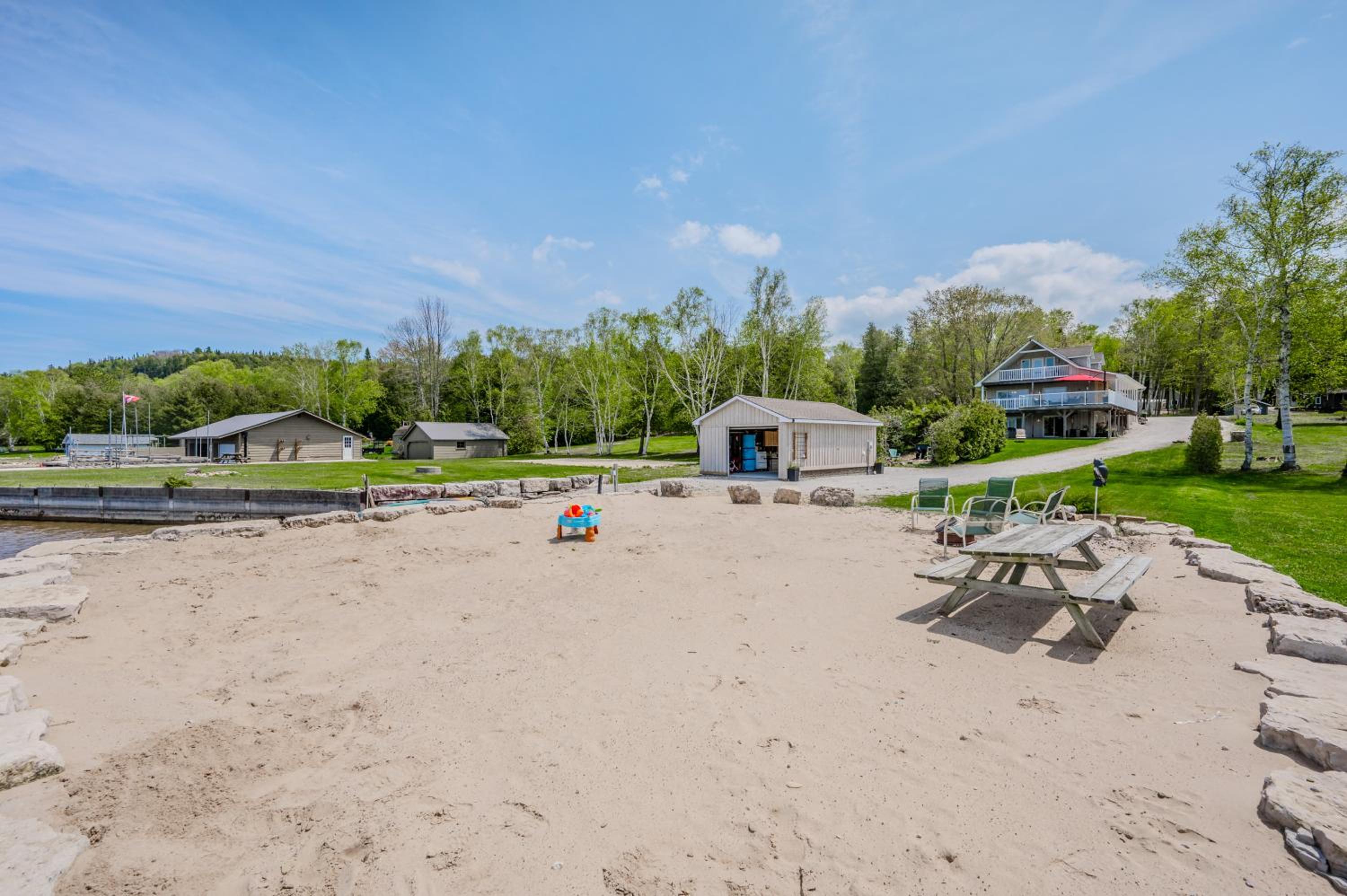 Lakeside Retreat With Hot Tub & Dock