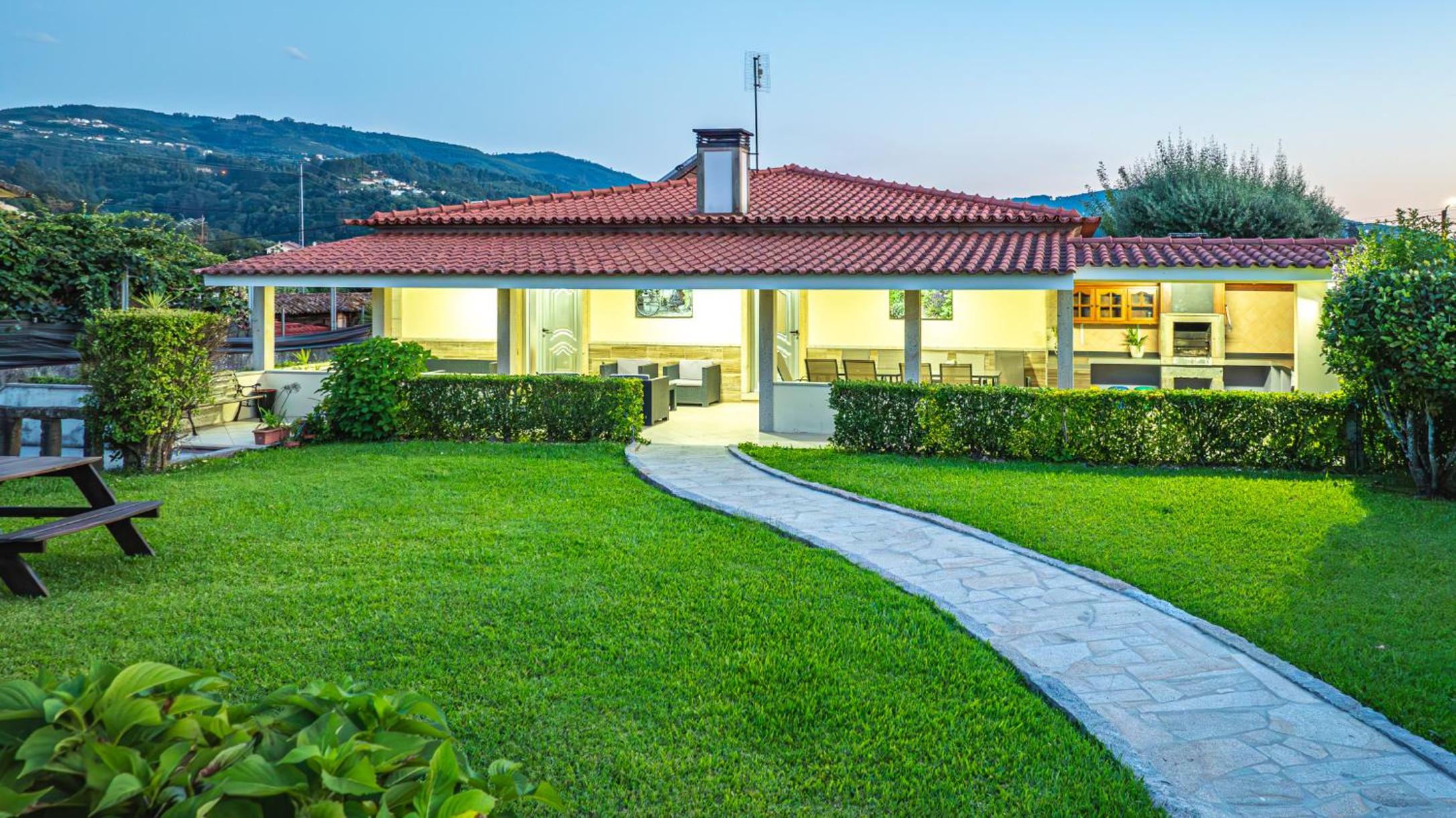 Portugal Active - Vintage Alembic House