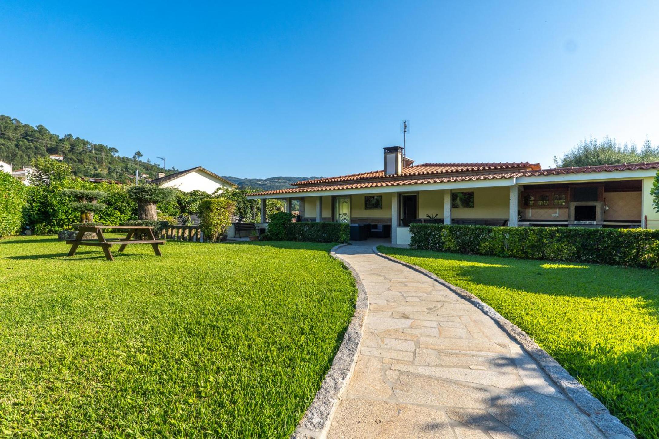 Portugal Active - Vintage Alembic House