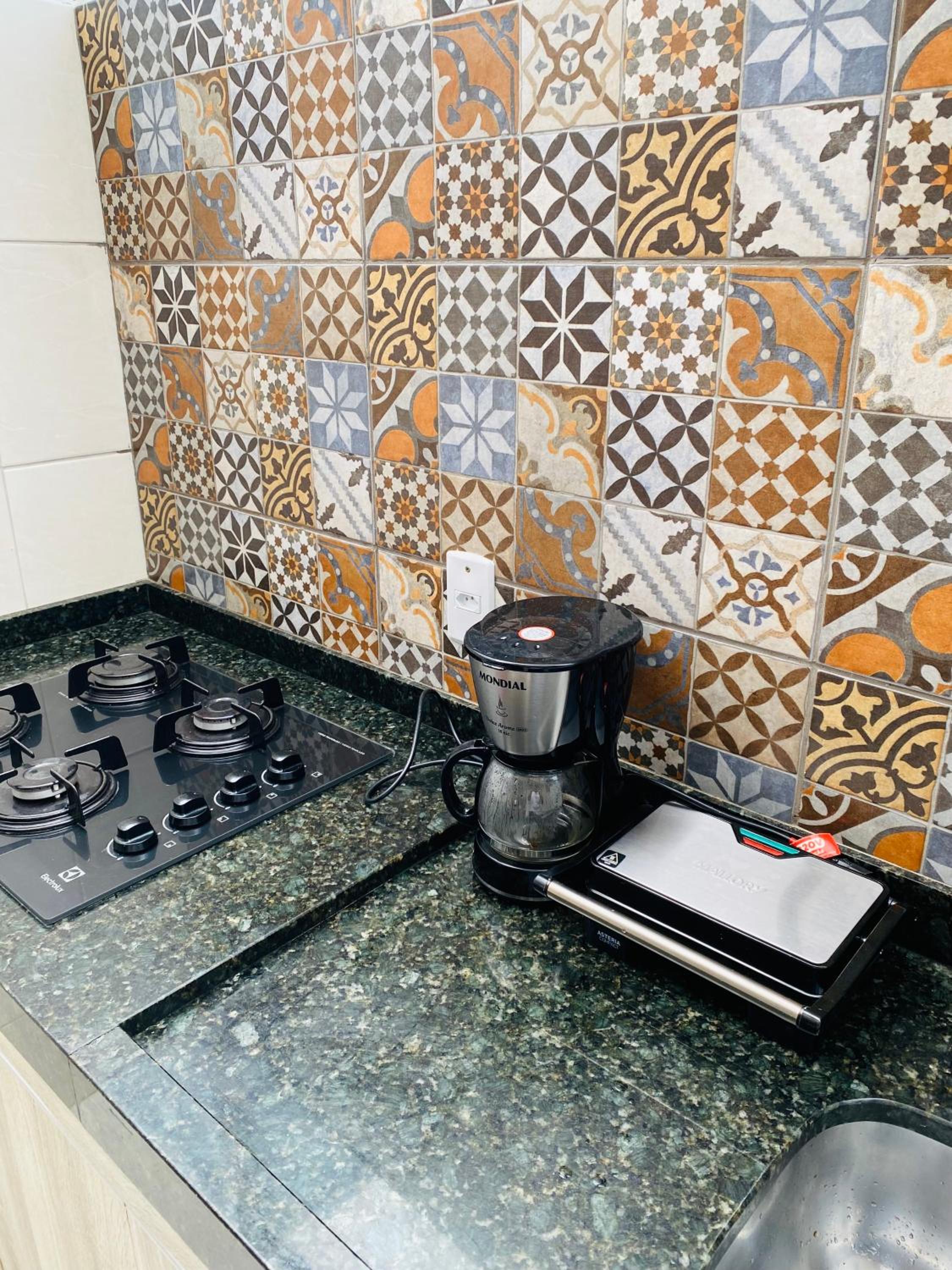 Apartamento a 250 metros da Praia do Sapê e Maranduba - Piscina e Ar condicionado