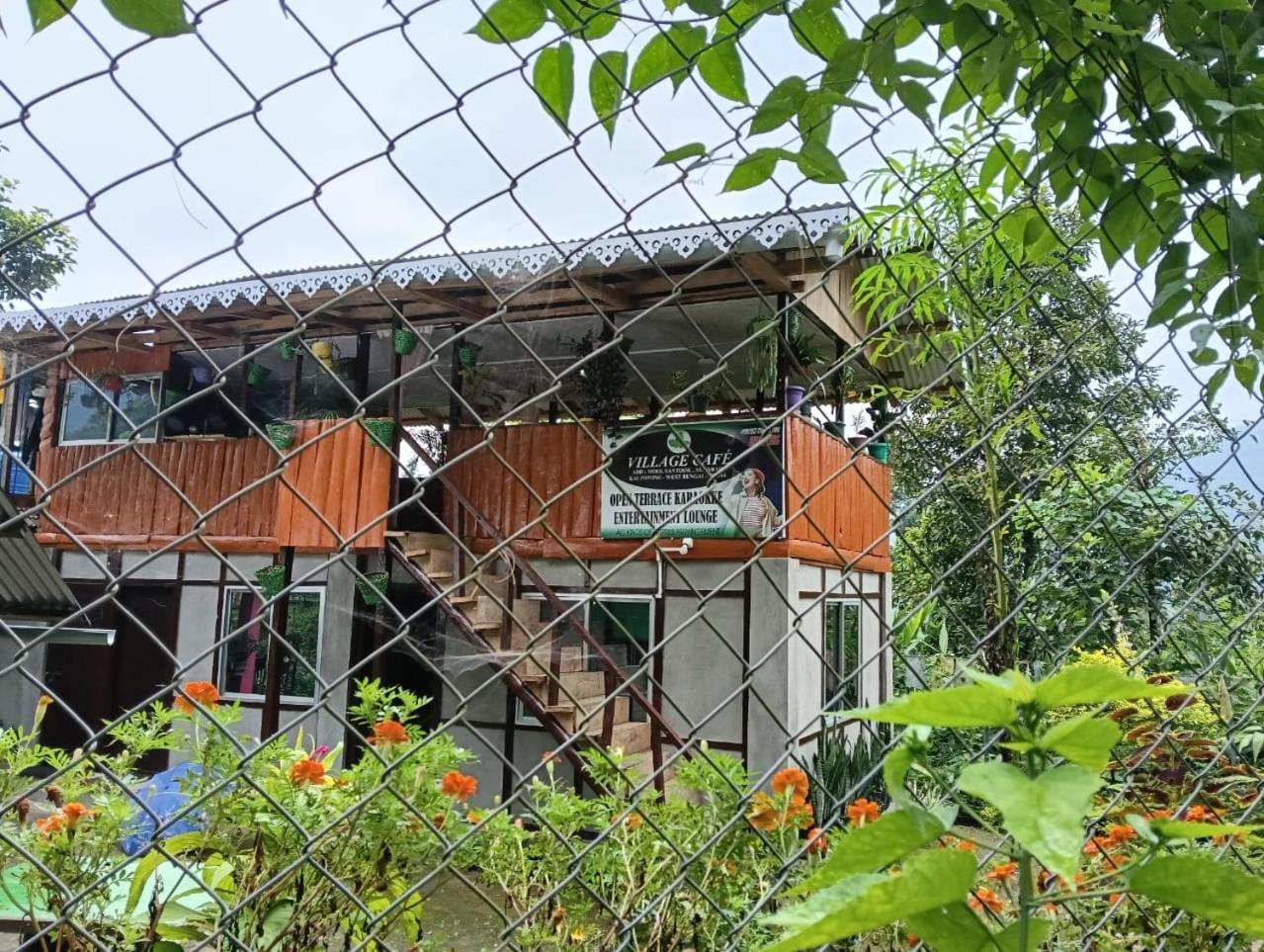 Village Cafe Homestay