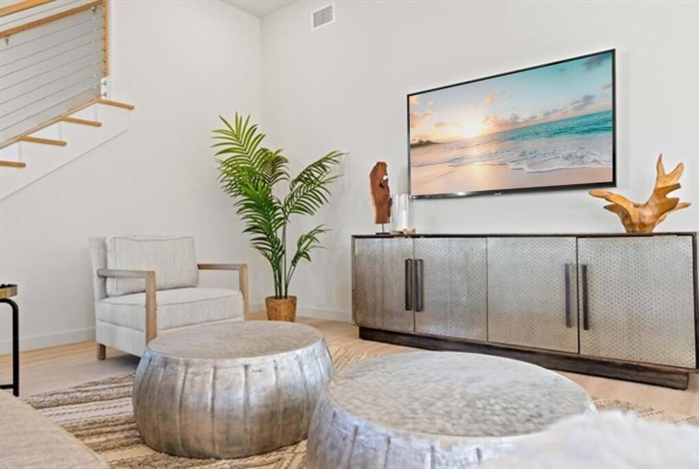 Modern Beach Oasis Steps from the Shore