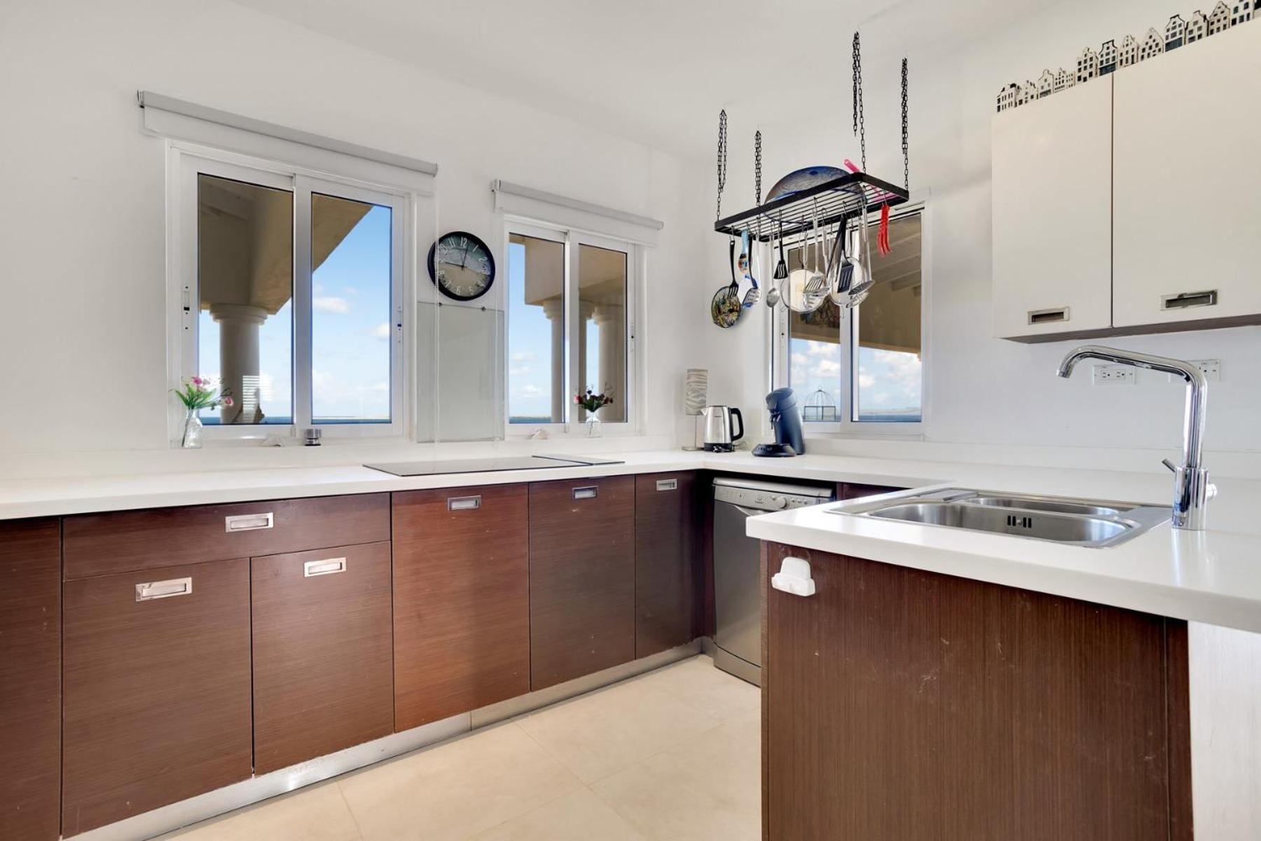 Hausmann Penthouse with Stunning Sea View