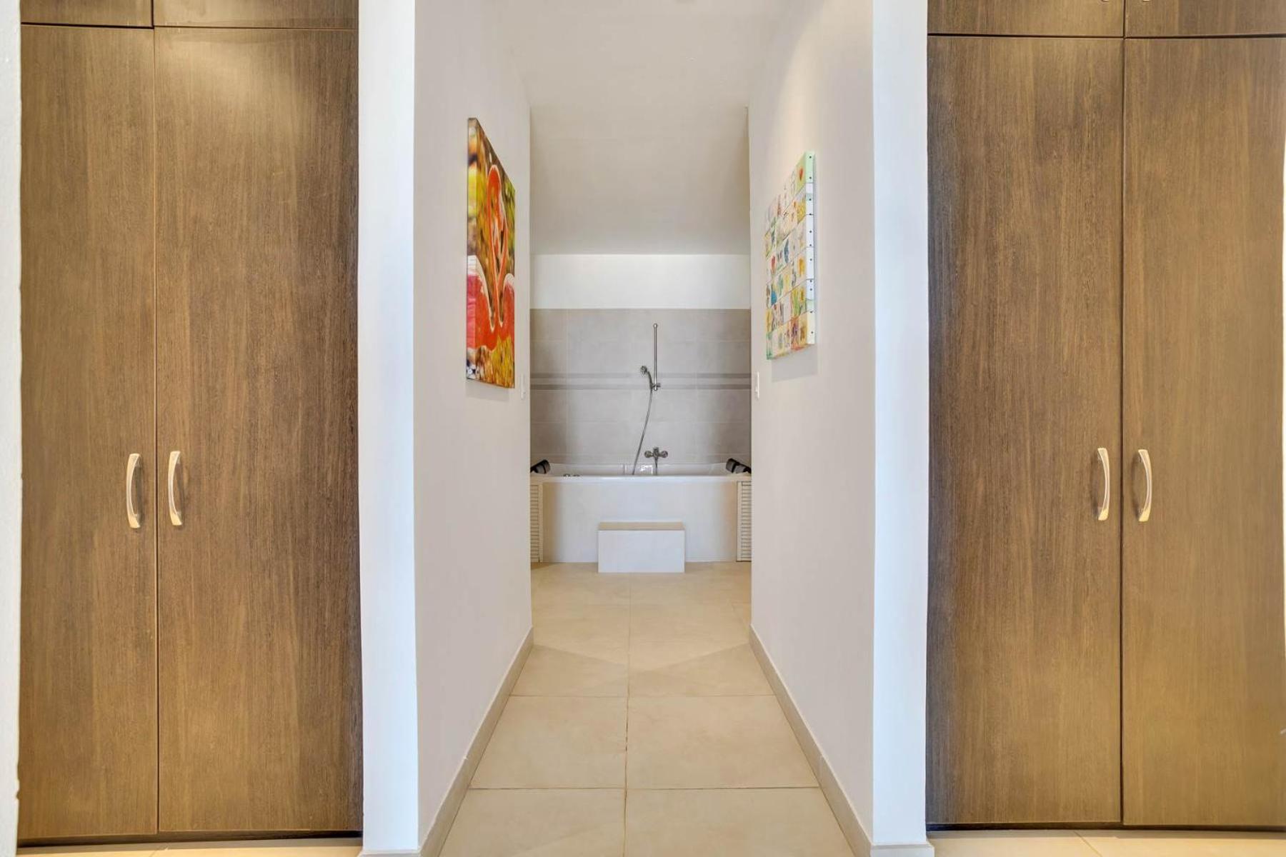 Hausmann Penthouse with Stunning Sea View