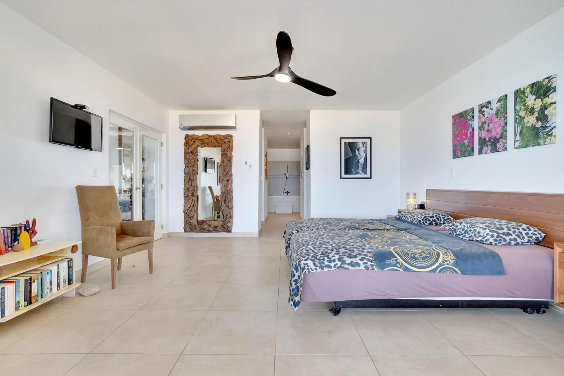 Hausmann Penthouse with Stunning Sea View