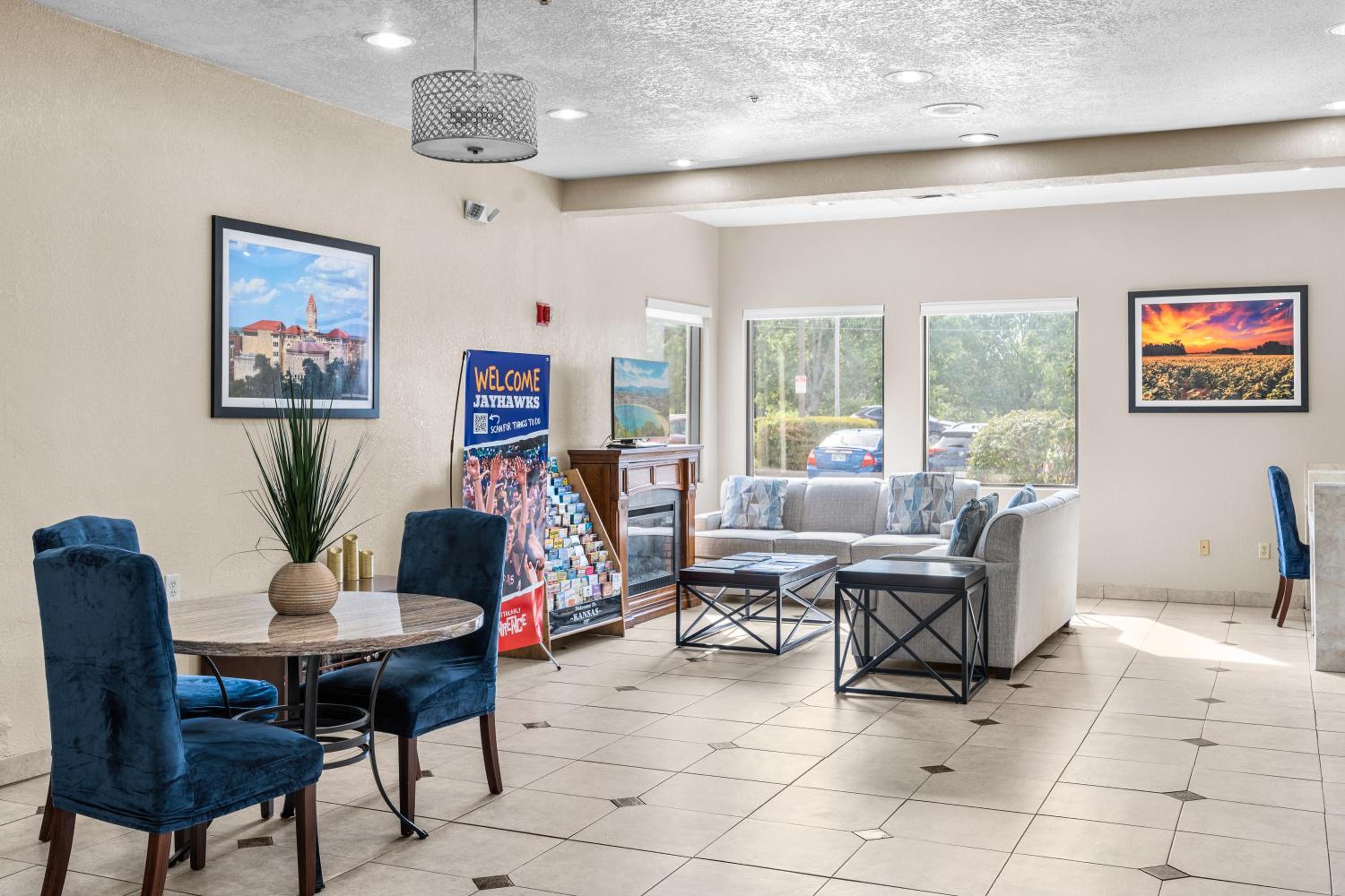 Lawrence Vacations - Baymont by Wyndham Lawrence - Property Image 21