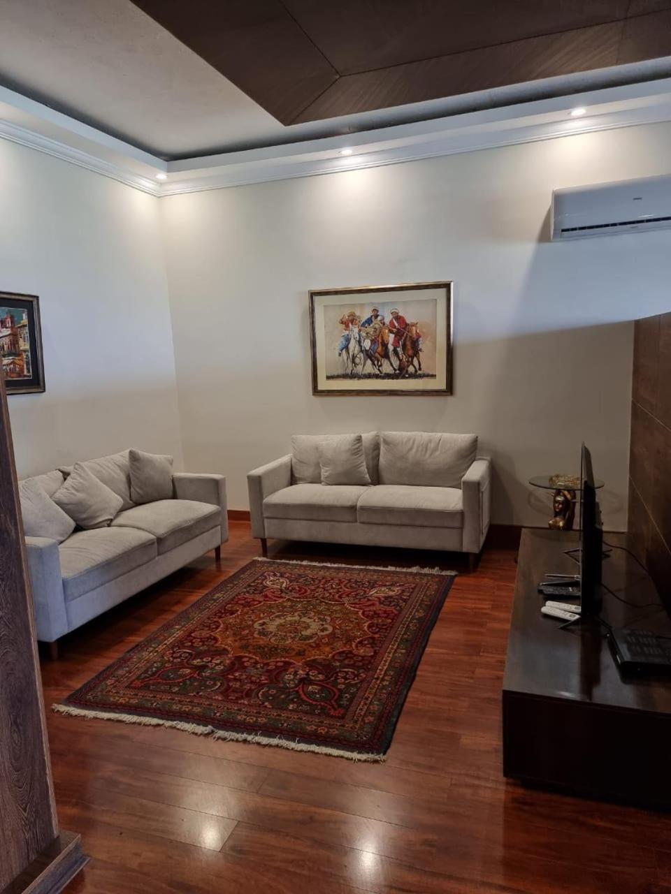 Arteo Luxe Studio view 5