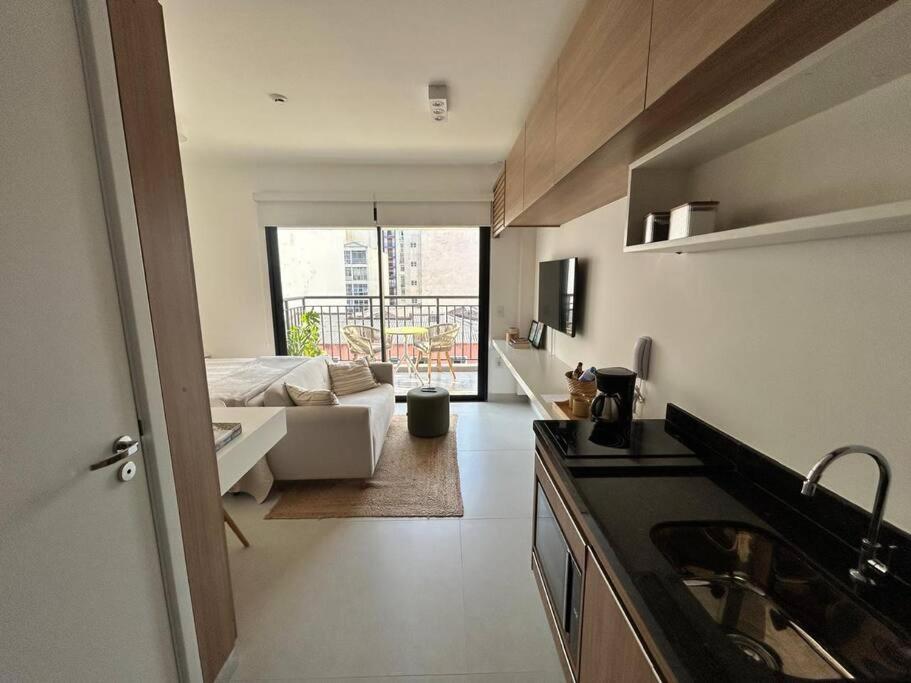 Studio completo e acolhedor para se sentir em casa