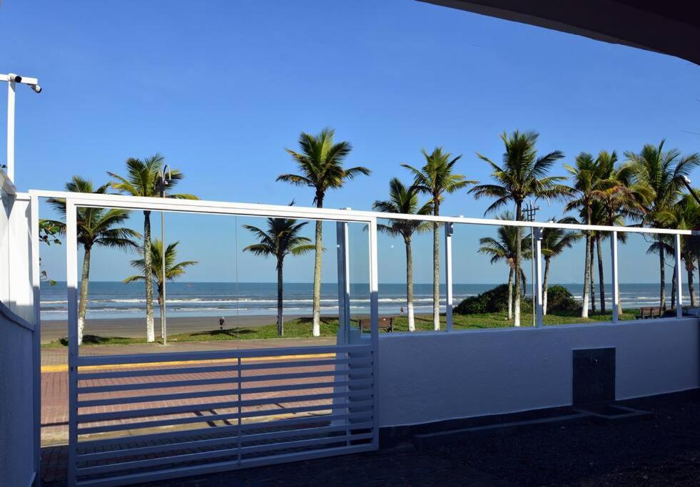Casa pé na areia