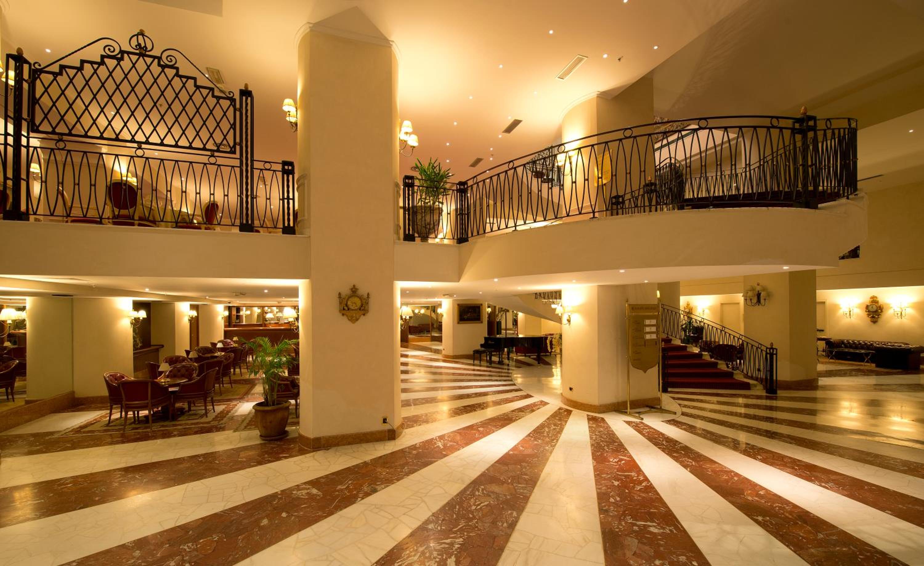 Sesto San Giovanni Vacations - Grand Hotel Barone Di Sassj - Property Image 6