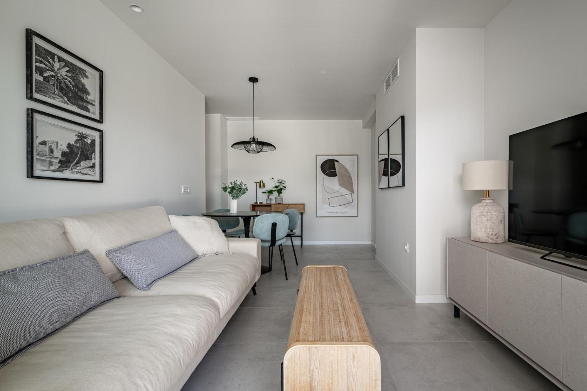 Luxury Apartment in Mil Palmeras