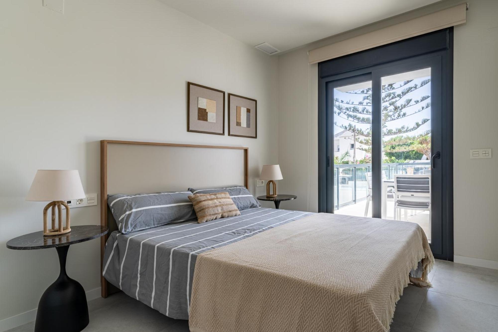 Luxury Apartment in Mil Palmeras