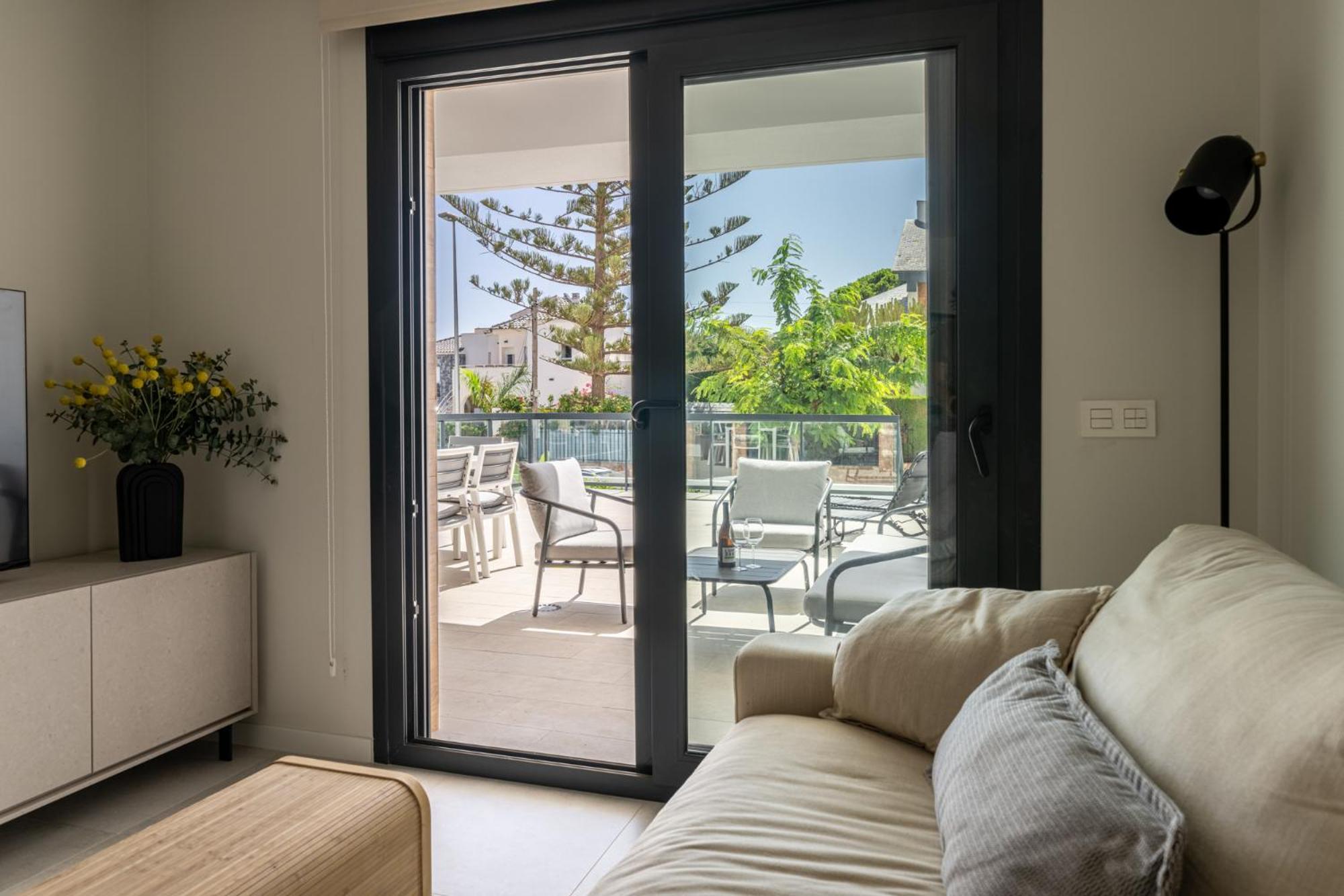 Luxury Apartment in Mil Palmeras