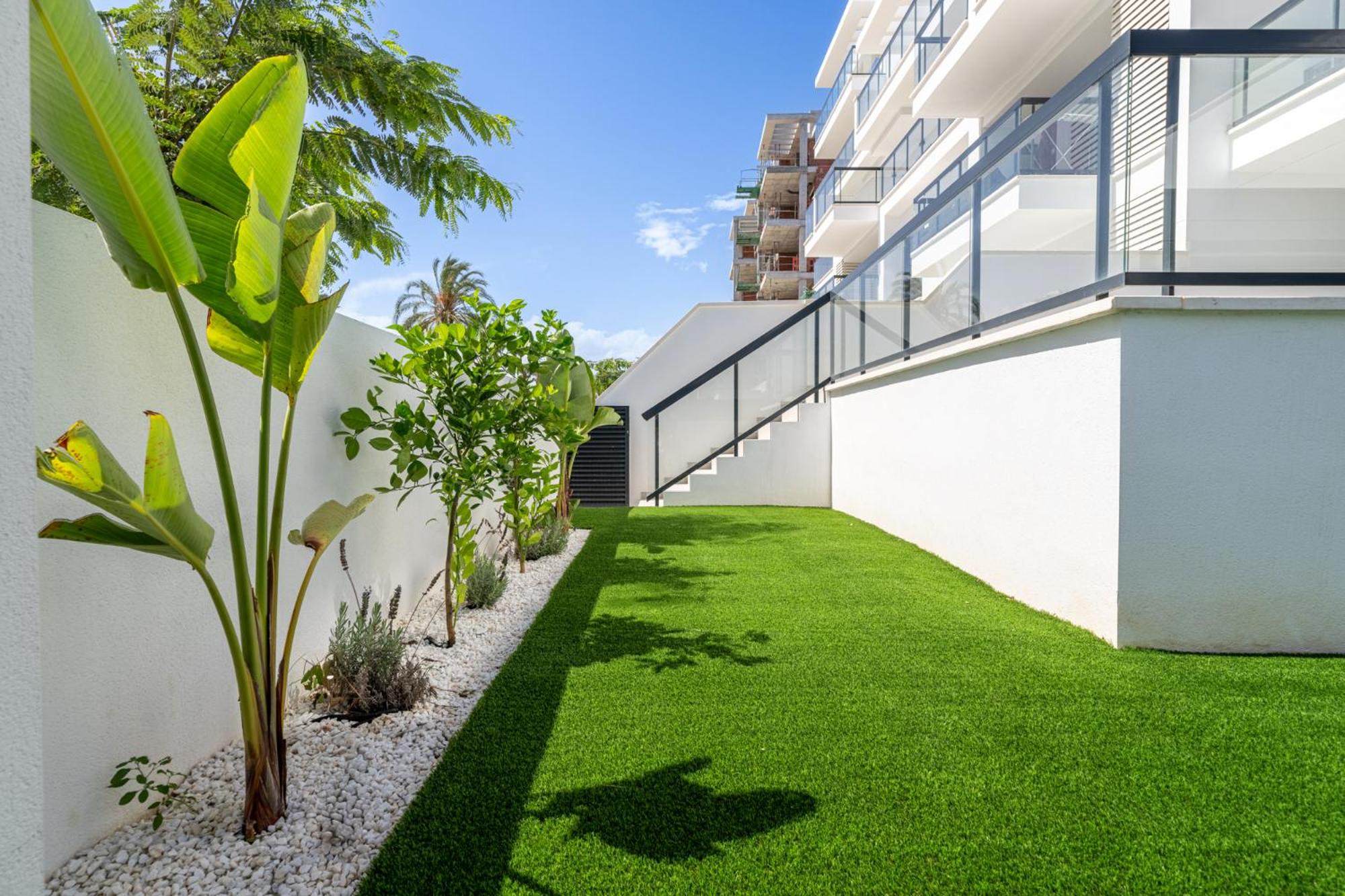 Luxury Apartment in Mil Palmeras