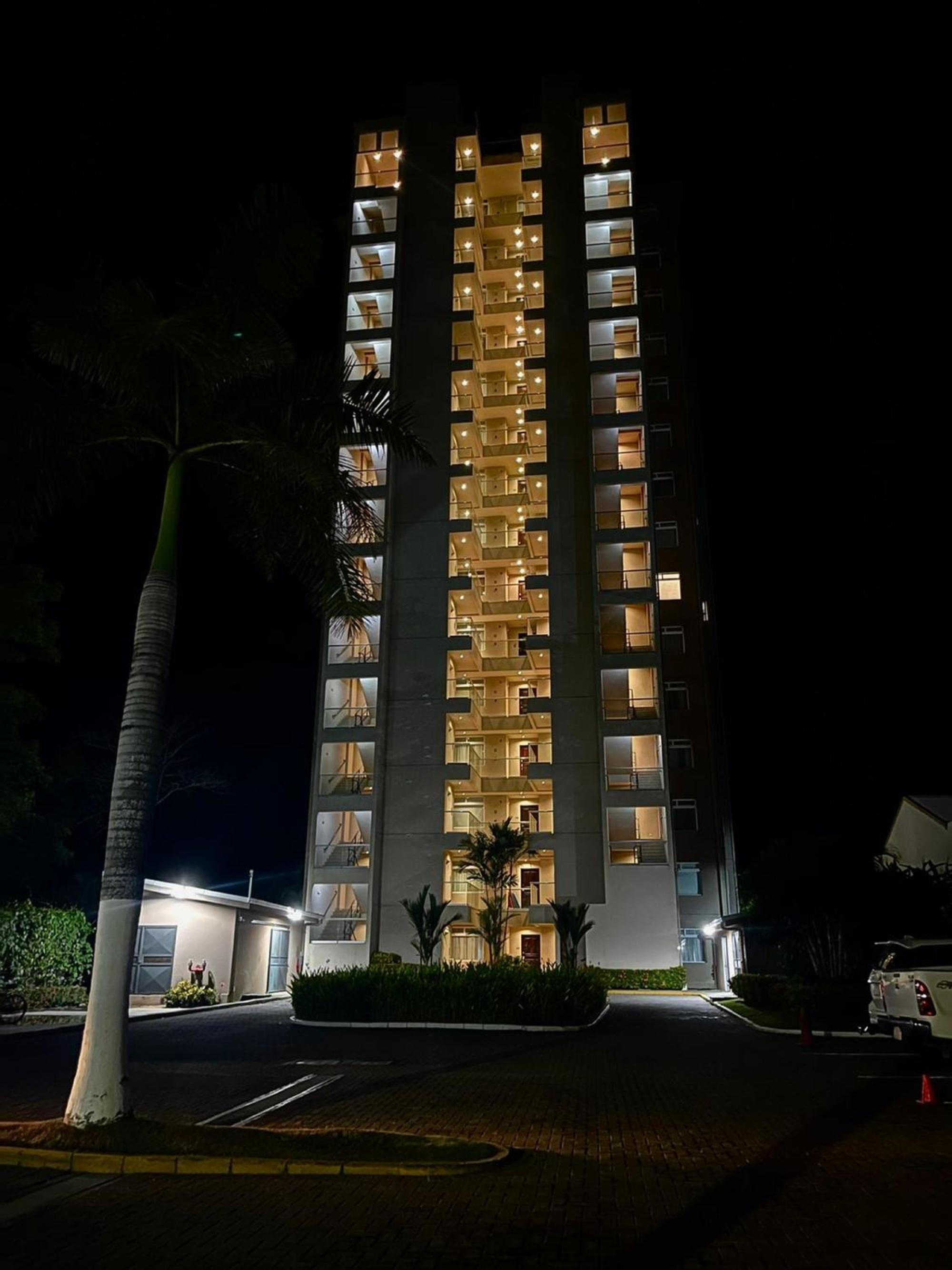 Jacó beachfront condo with beautiful sunsets