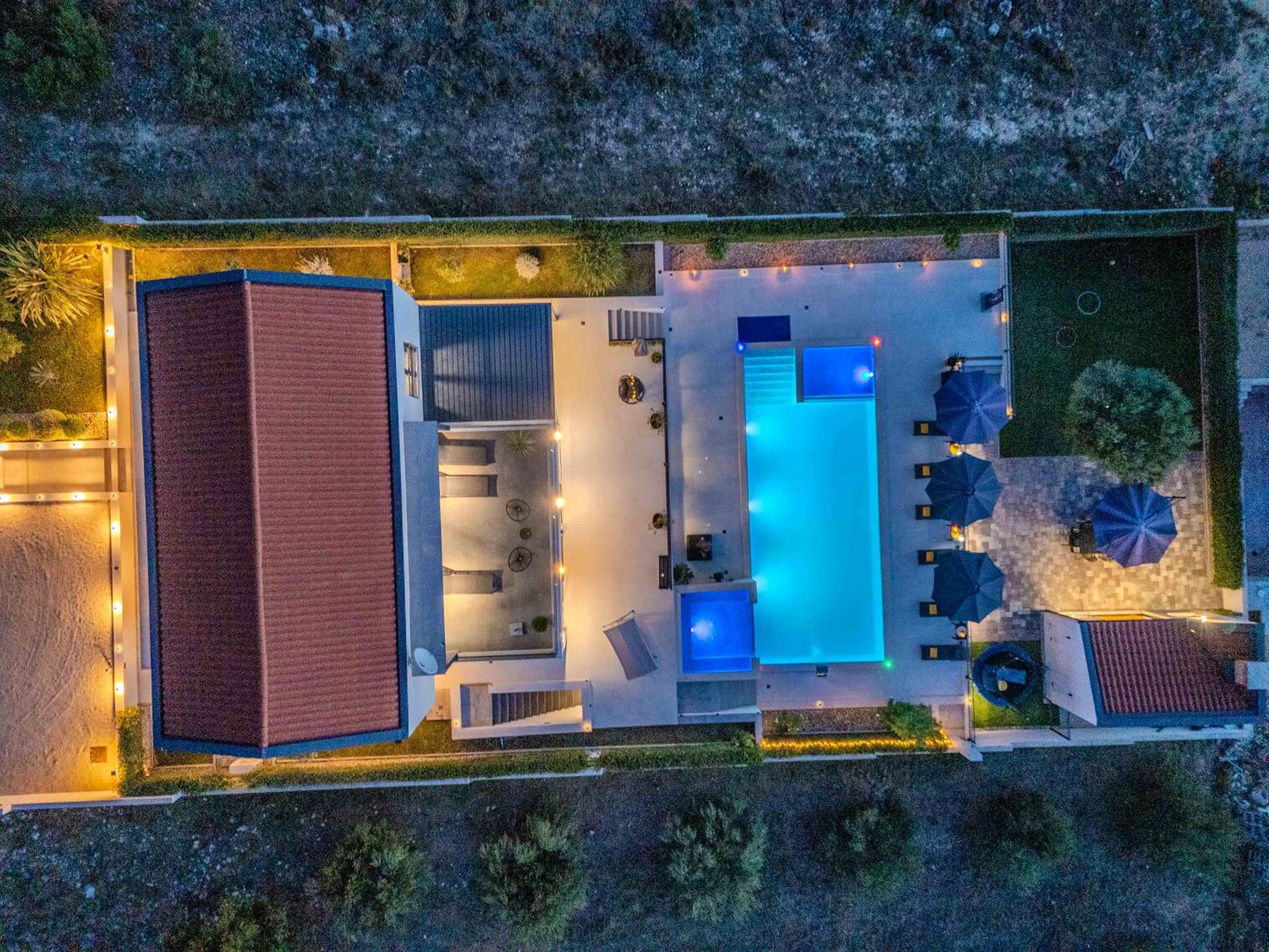 Villa LARA Vrana view 2